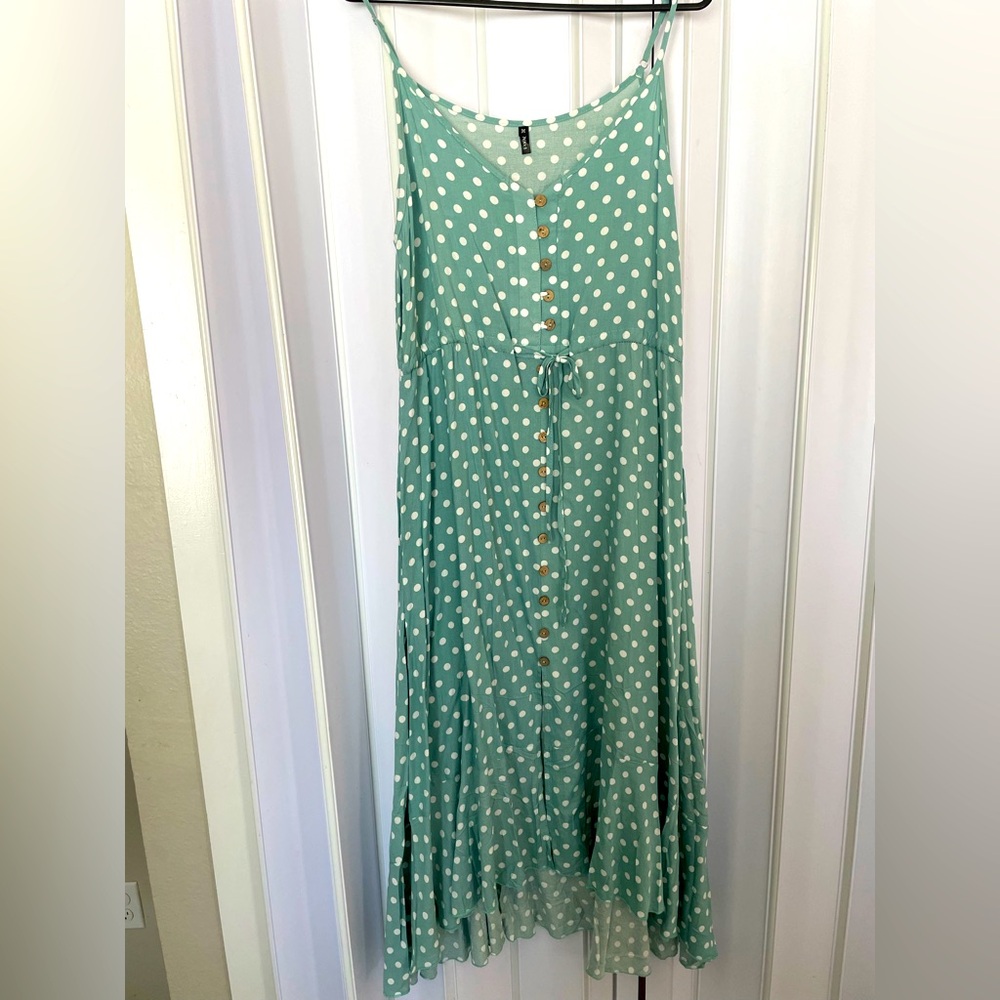 Broave m Green pokey that dress super cute fresh material